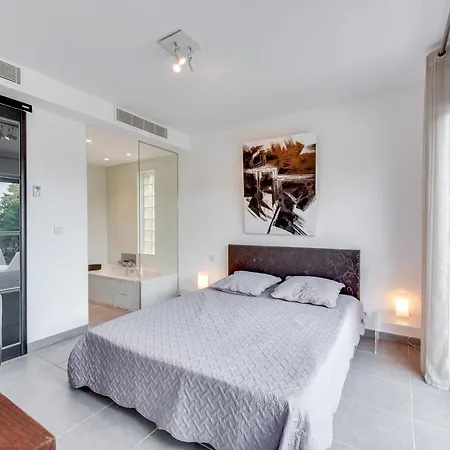Gaia Holiday home